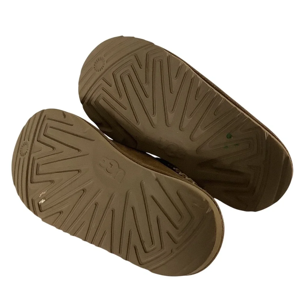 UGG Tasman Suede Slippers‎ Chestnut Brown Kids Size 13 1019066K